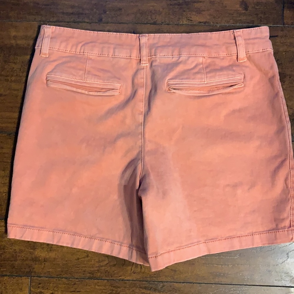 Size 6 shorts . EUC - Picture 2 of 2
